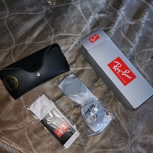 New RAYBAN sunglasses